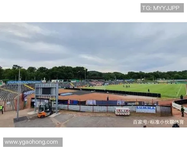 萨尔布吕肯迎战勒沃库森期待一场精彩的足球对决与激情碰撞